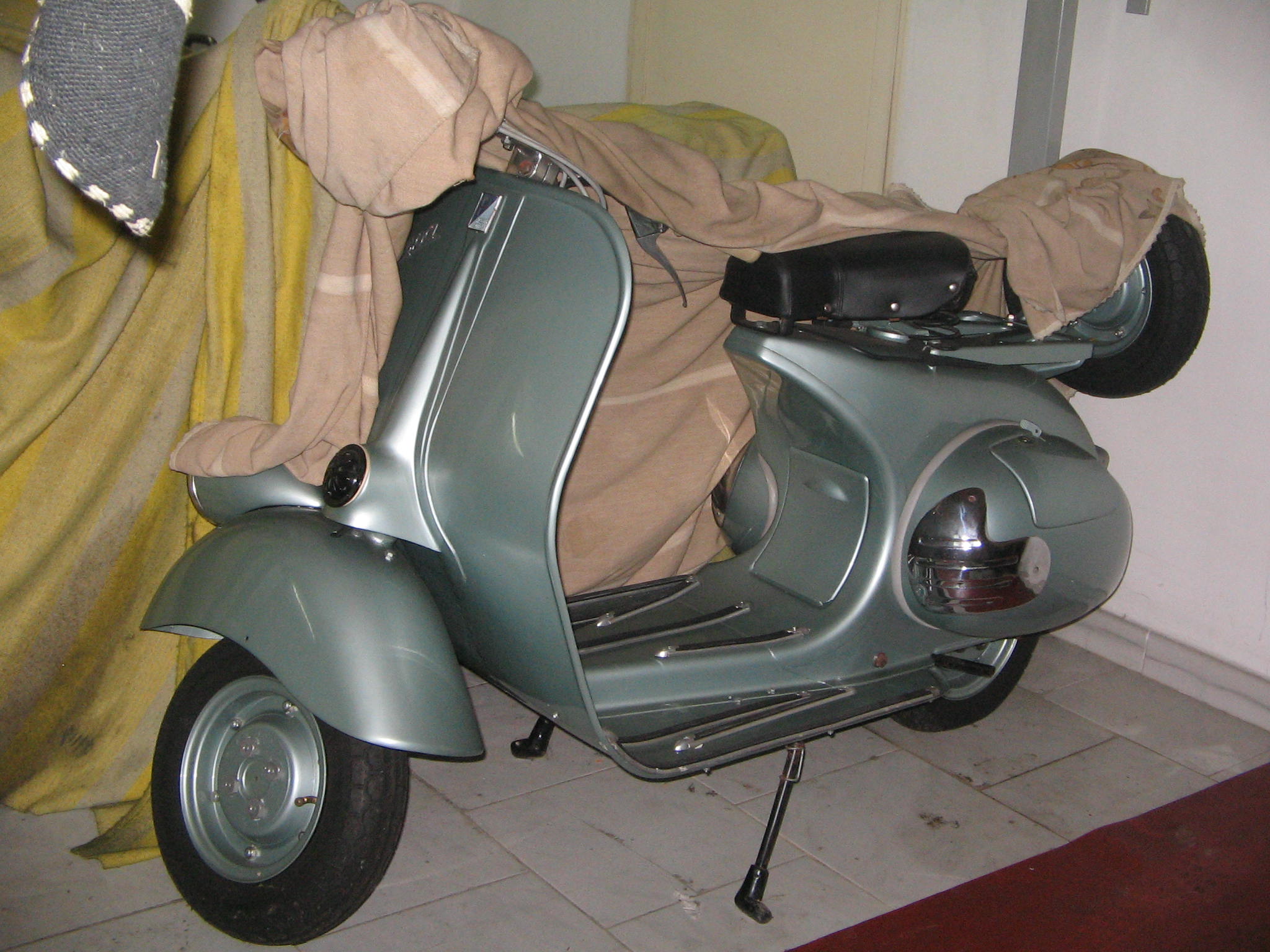 VESPA FARO BASSO 1953 RESTAURATA COMPL. DI DOC